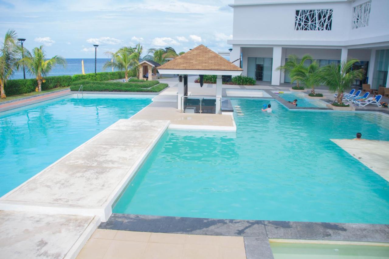 Oceanfront At Arterra, Fast Wifi, Nflix, Kitchen -C Villa Lapu-Lapu City Bagian luar foto